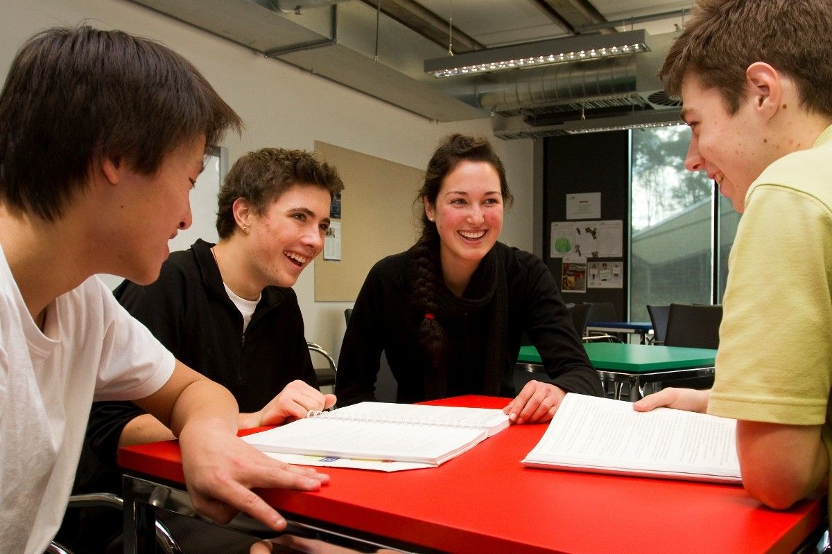 колледж актёрского мастерства после 9 класса. дизайнер обучение после 9 класса в иваново. выбираем училище. среднее профессиональное образование это. абитуриент после 9 класса.